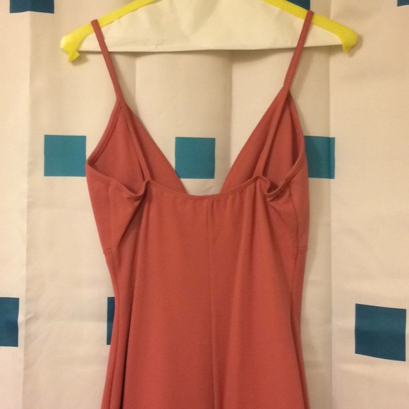 Mauve V Neck Midi Length Dress with Back Slit - Picture 6 of 7